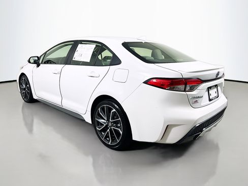 Used 2021 Toyota Corolla SE image 8
