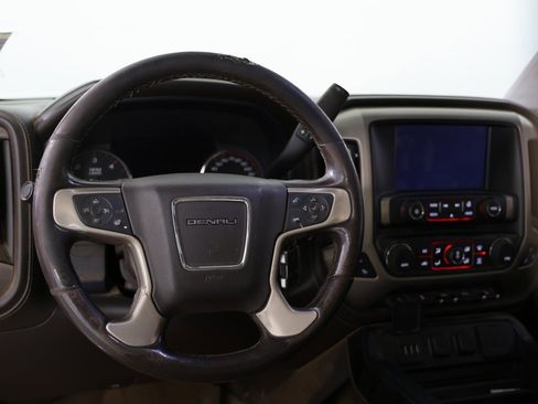 Used 2015 GMC Sierra 2500 Denali image 3