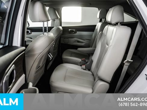 Used 2023 Kia Sorento EX w/ Panoramic Sunroof Package image 17