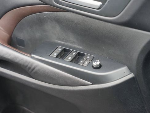 Used 2015 Toyota Highlander XLE FWD image 32