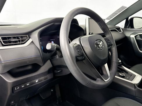 Certified 2024 Toyota RAV4 SE image 4