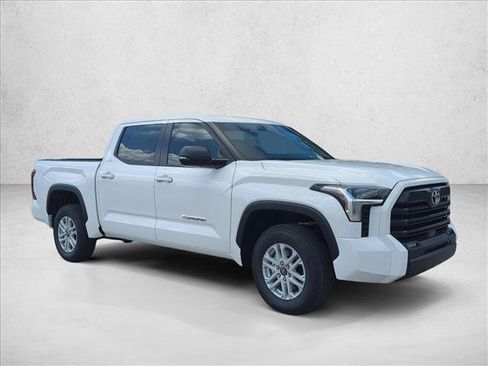 Used 2026 Toyota Tundra SR5 w/ SR5 Premium Package AWD/4WD image 3