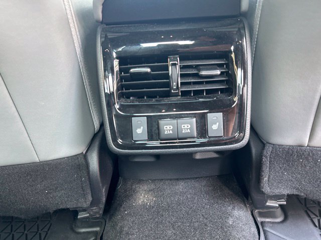 Used 2019 Toyota Avalon Limited w/ Advanced Safety Package FWD image 30