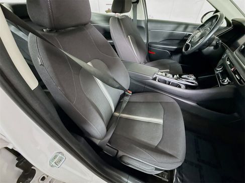 Certified 2022 Hyundai Sonata SEL w/ Convenience Package image 30