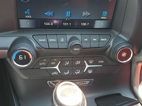 Used 2015 Chevrolet Corvette Stingray Coupe w/ Battery Protection Package RWD image 13