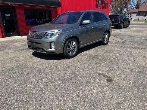 Used 2014 Kia Sorento SX w/ 3rd Row Package AWD/4WD image 2