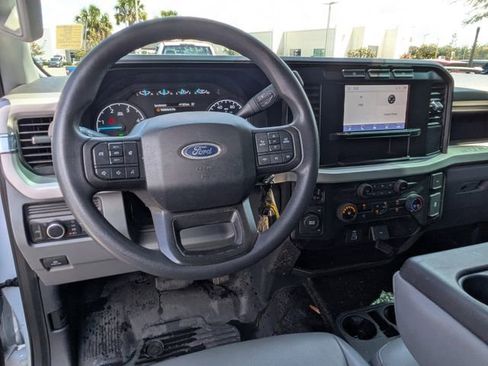 Used 2023 Ford F350 XL AWD/4WD image 10