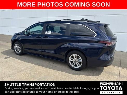 Used 2025 Toyota Sienna XLE w/ XLE Plus Package AWD/4WD image 6