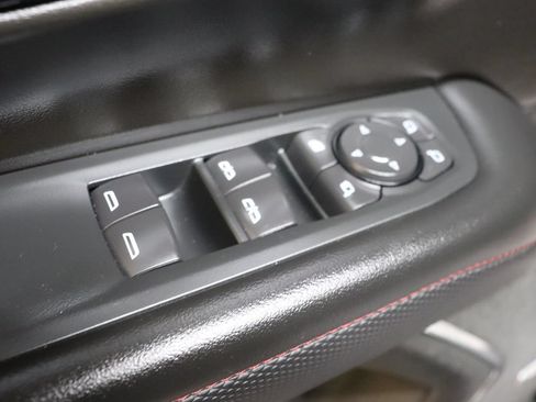 Used 2026 Chevrolet Suburban RST RWD image 33