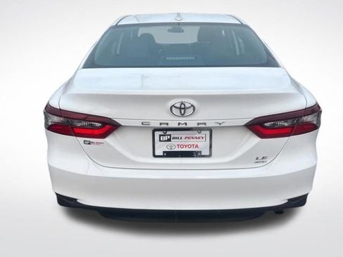 Used 2024 Toyota Camry LE image 4
