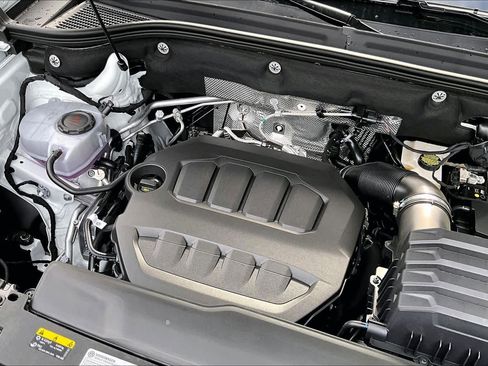 New 2026 Volkswagen Atlas SEL Premium R-Line image 17