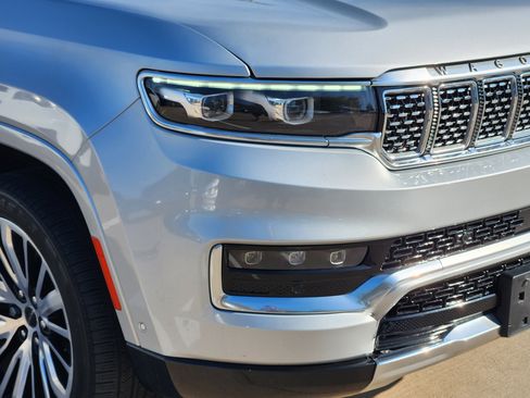 Used 2022 Jeep Grand Wagoneer Series III w/ Flexible Seating Group image 6