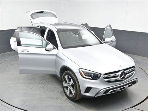 Used 2020 Mercedes-Benz GLC 300 4MATIC image 47