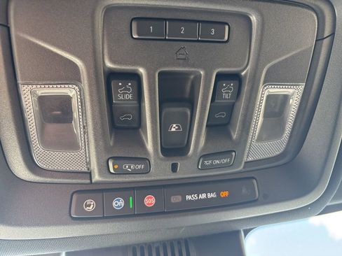 Used 2023 GMC Sierra 1500 AT4 w/ Technology Package image 24