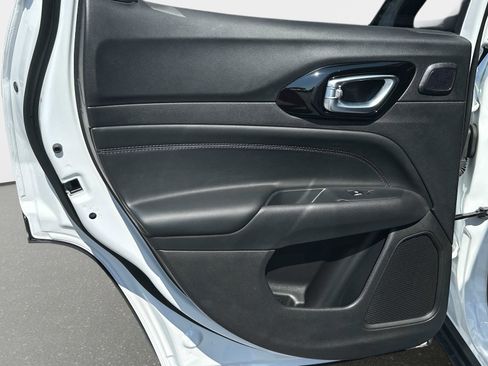 New 2025 Jeep Compass Limited w/ Sun & Sound Group image 13