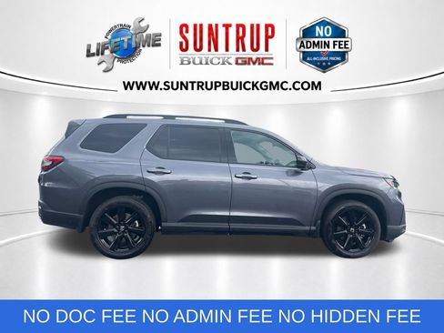 Used 2025 Honda Pilot Black Edition image 7