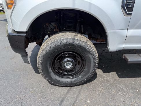 Used 2019 Ford F250 XL w/ Power Equipment Group AWD/4WD image 15