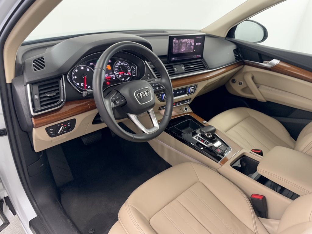 Used 2023 Audi Q5 2.0T Premium AWD/4WD image 4