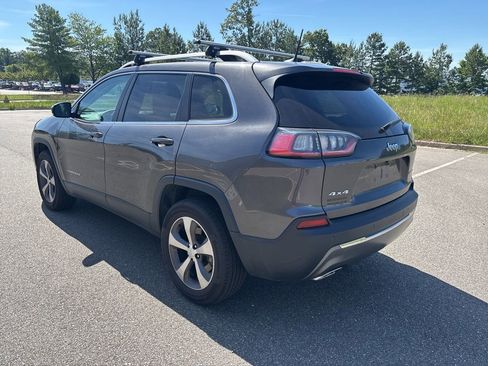 Used 2019 Jeep Cherokee Limited AWD/4WD image 5