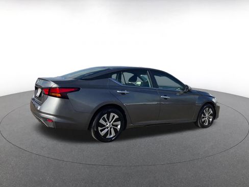 Used 2023 Nissan Altima 2.5 S image 14