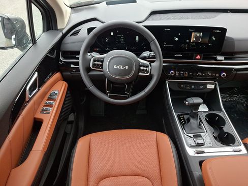 New 2026 Kia Carnival SX Prestige FWD image 6