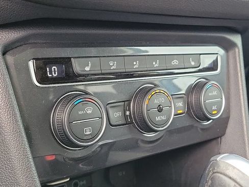 Used 2019 Volkswagen Tiguan SE w/ Panoramic Sunroof Package AWD/4WD image 31