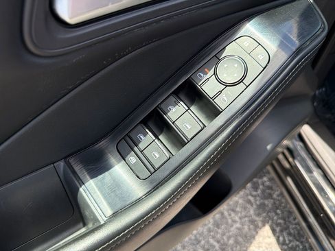 Certified 2024 Nissan Rogue SV FWD image 25