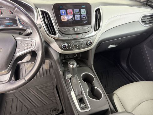Used 2018 Chevrolet Equinox Premier FWD image 26
