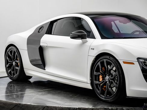 Used 2010 Audi R8 V10 image 32