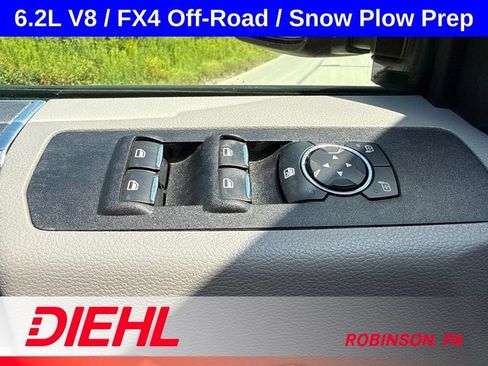 Used 2017 Ford F250 XLT w/ XLT Value Package AWD/4WD image 23