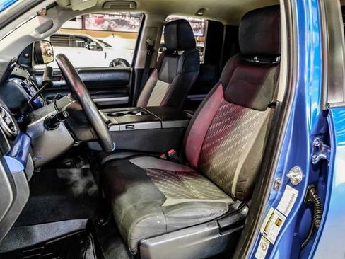 Used 2018 Toyota Tundra SR5 image 31