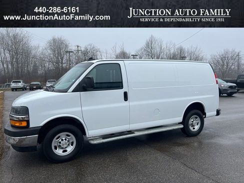 Used 2024 GMC Savana 2500 w/ Driver Convenience Package image 1
