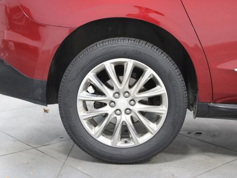 Used 2019 Buick Enclave Essence w/ LPO, Luxury Package image 13