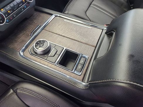 Used 2021 Ford Expedition Limited image 21