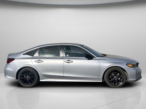 Used 2025 Honda Civic Sport image 3