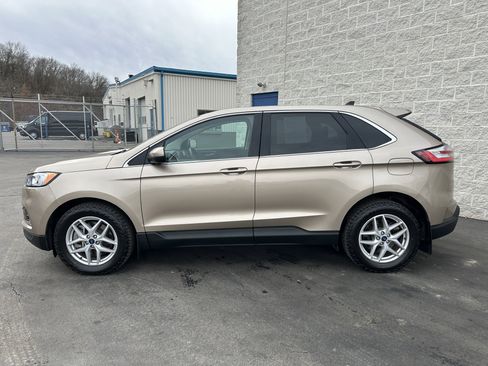 Certified 2021 Ford Edge SEL w/ Convenience Package image 4