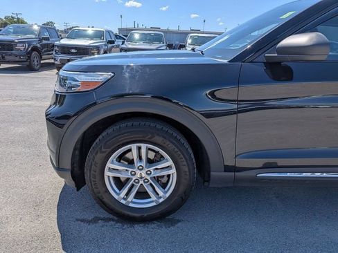 Used 2020 Ford Explorer XLT w/ Equipment Group 202A AWD/4WD image 27