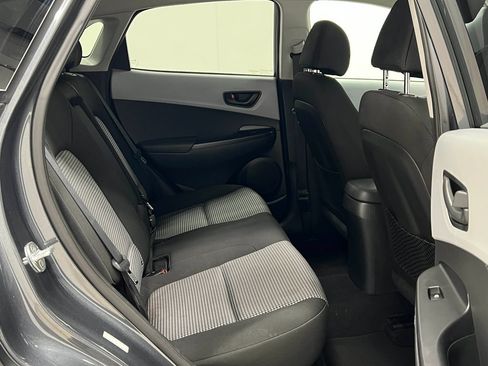 Used 2018 Hyundai Kona SEL FWD image 31