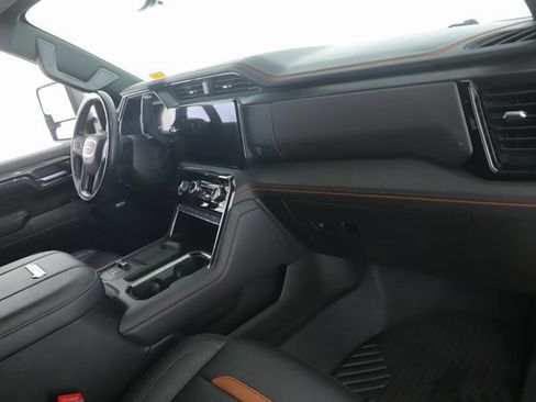 Used 2024 GMC Sierra 2500 AT4 w/ Technology Package image 31