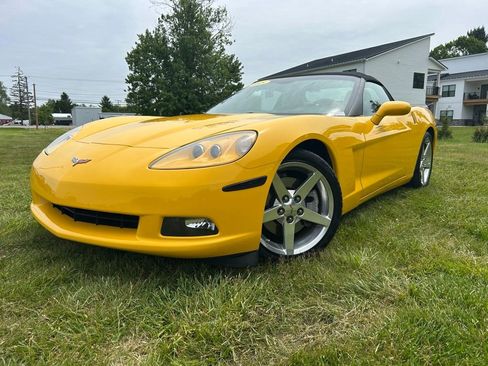 Used 2005 Chevrolet Corvette Convertible w/ Preferred Equipment Group RWD image 7