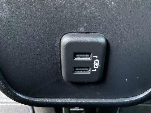 Certified 2022 Chevrolet Equinox RS w/ RS Leather Package image 31