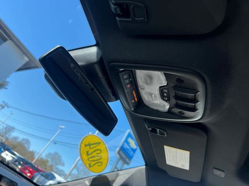 Certified 2024 Chevrolet Colorado ZR2 w/ ZR2 Convenience Package III image 24