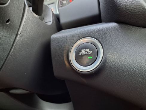 Used 2023 GMC Terrain SLE FWD image 20