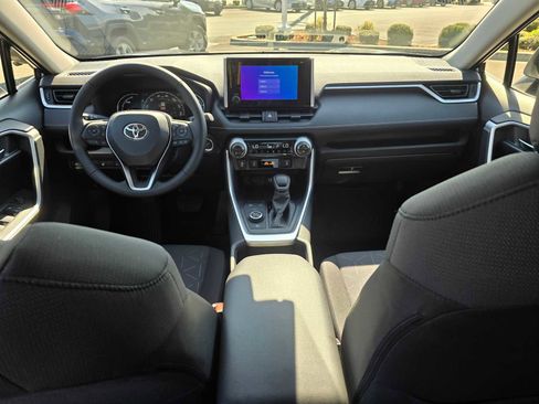 Certified 2025 Toyota RAV4 XLE w/ Convenience Package image 19