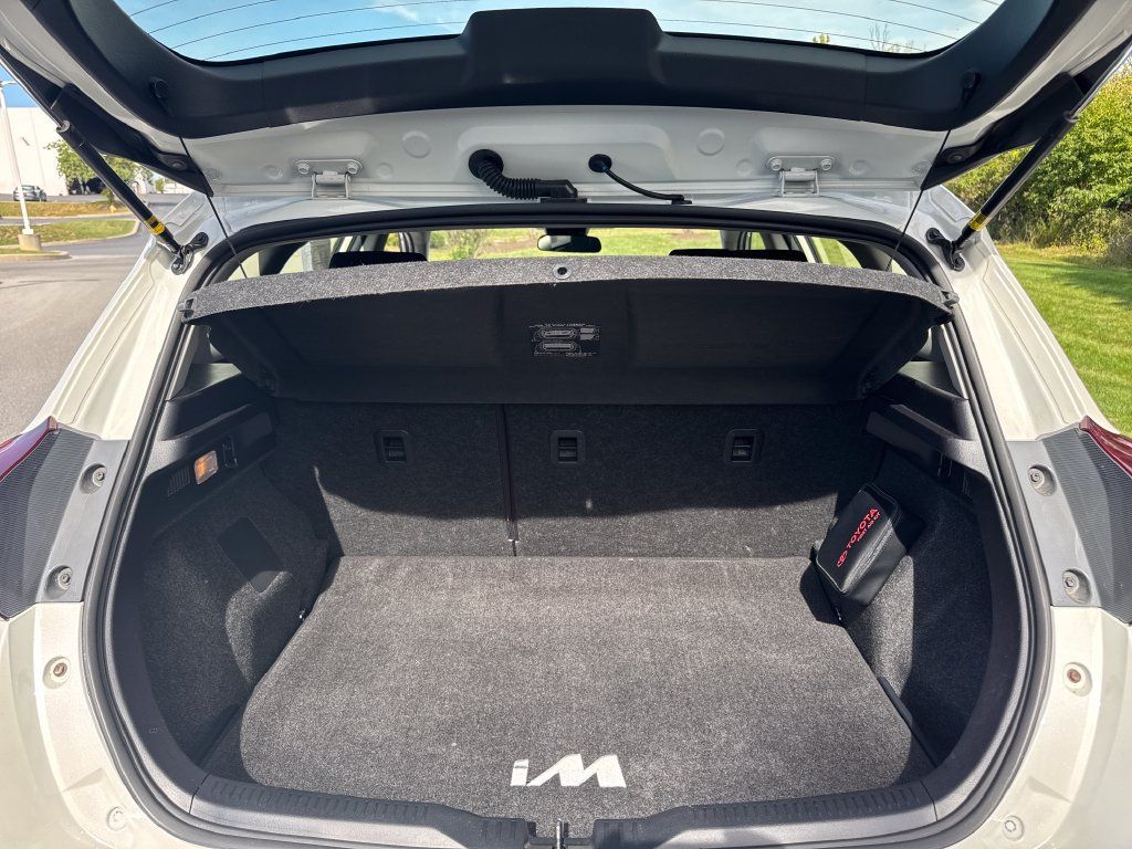 Used 2017 Toyota Corolla iM w/ Carpet Mat Package FWD image 9