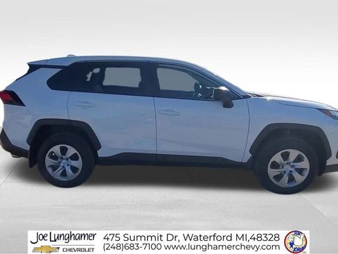 Used 2023 Toyota RAV4 LE image 9