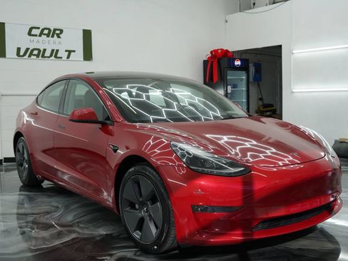 Used 2023 Tesla Model 3 Standard Range RWD image 3