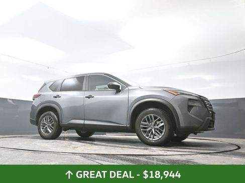 Used 2024 Nissan Rogue S image 52