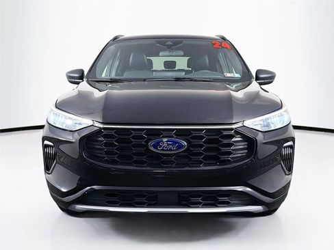 Used 2024 Ford Escape ST-Line w/ Tech Pack #1 image 2