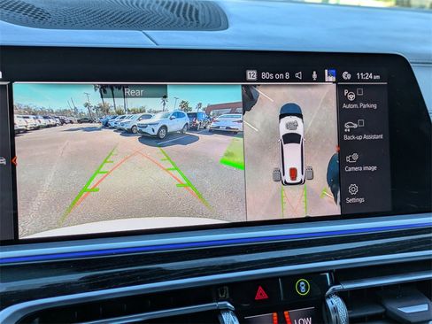 Used 2021 BMW X7 M50i w/ Dynamic Handling Package image 23